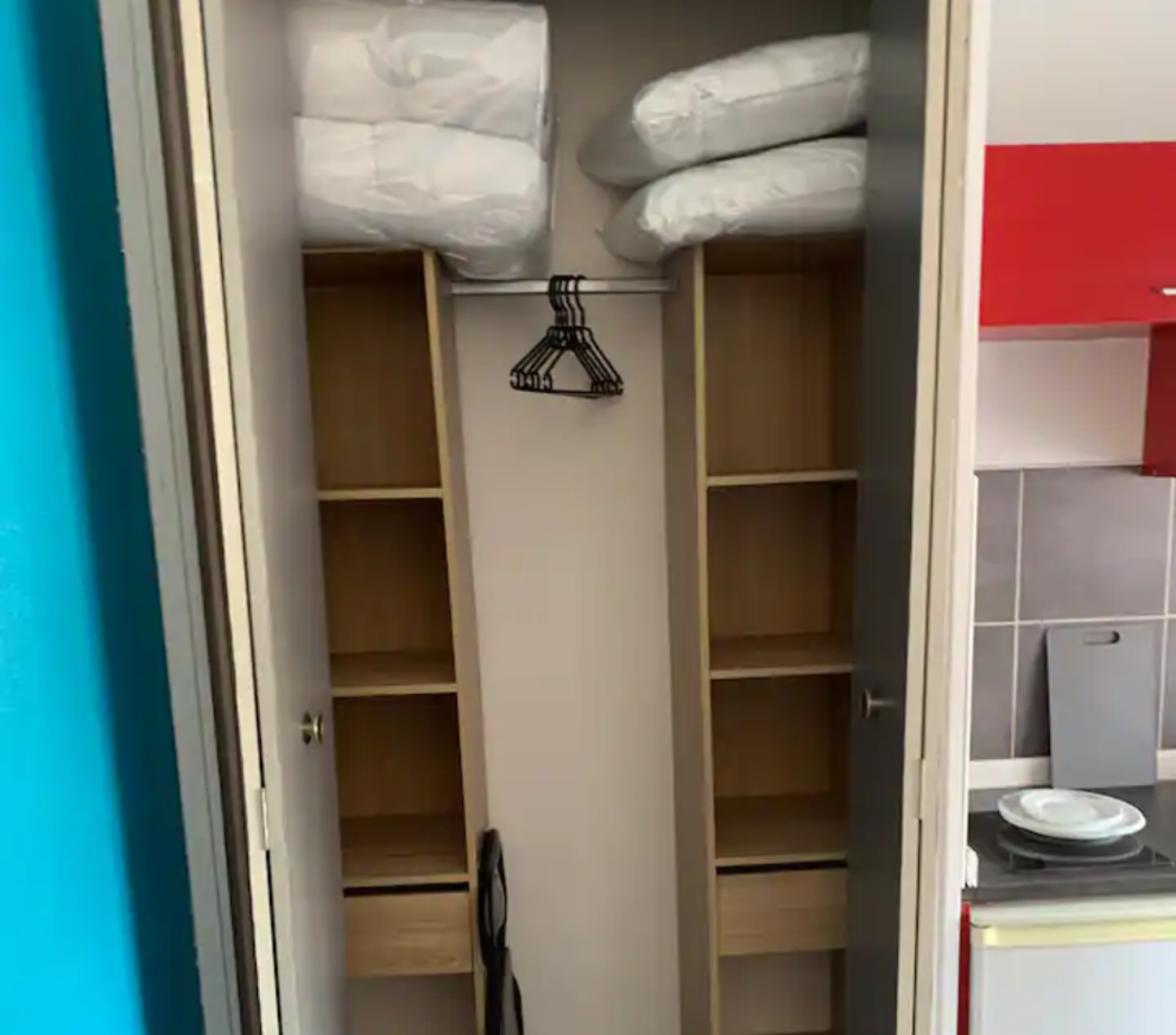 armoire-studio-valencienne.png