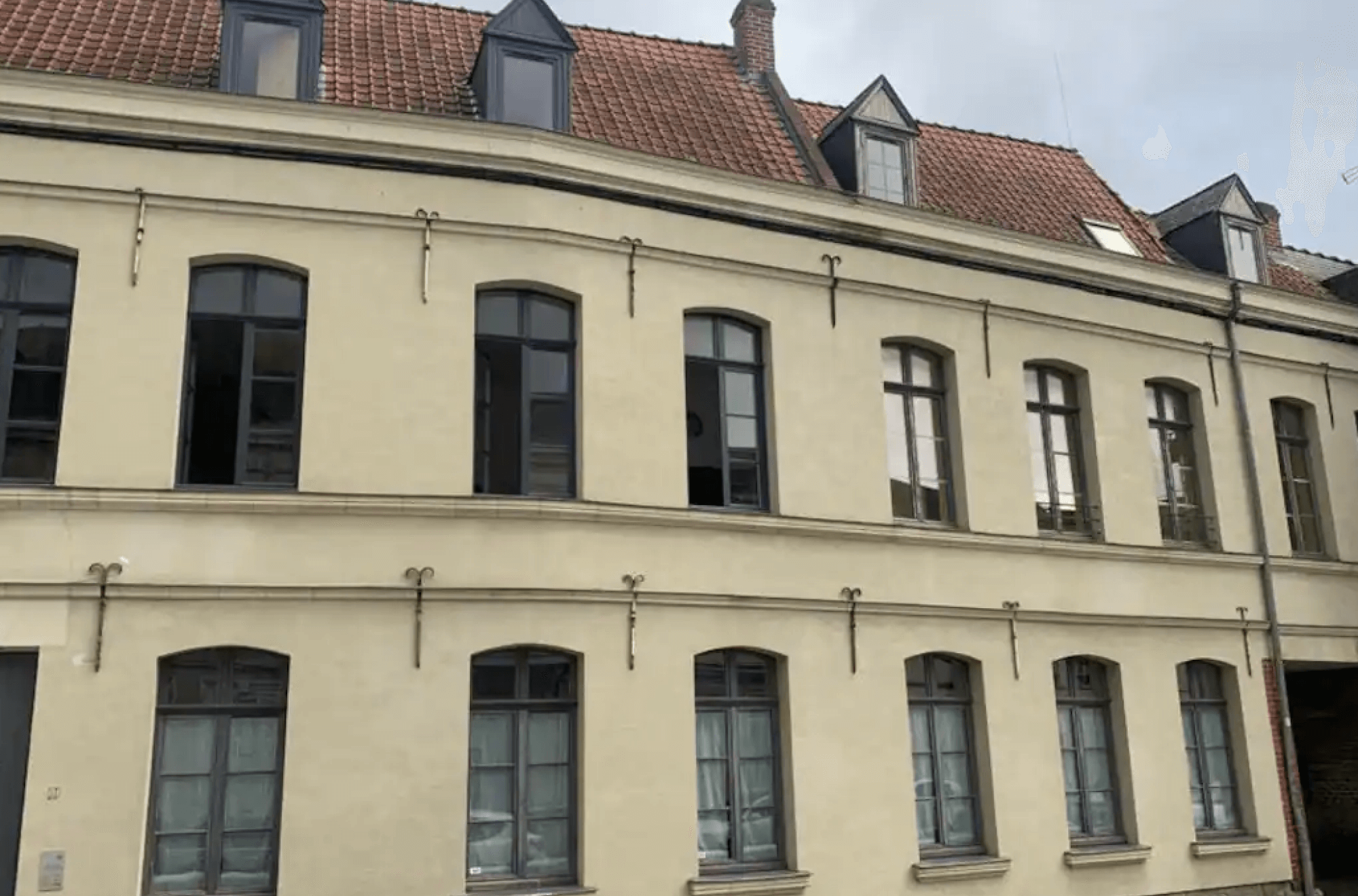 batiment-T4-en-centre-ville.png